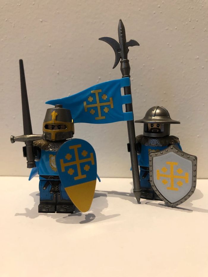 Figurine type lego 4 soldats templiers. Templiers - photo numéro 2