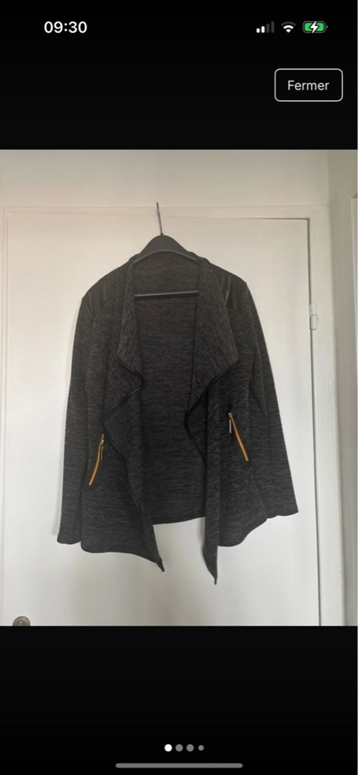 Cardigan maille chinee noire empiècement simili épaules