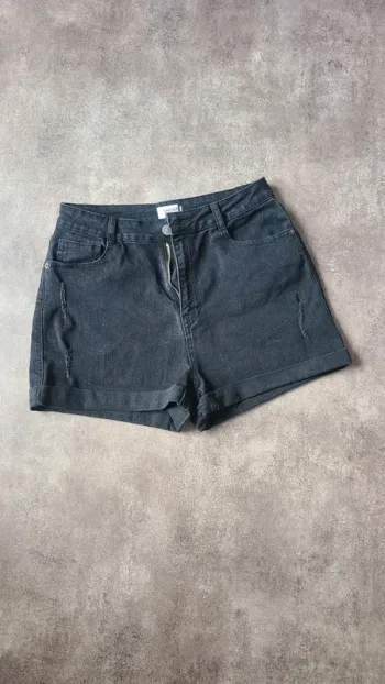 Short jeans noir