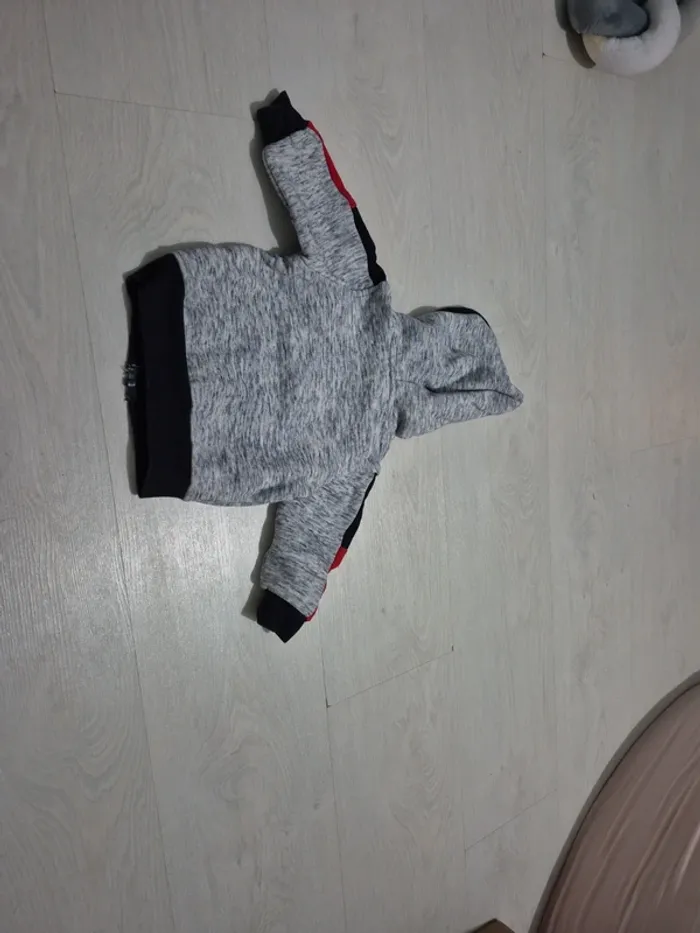 Sweat à zip - photo numéro 4