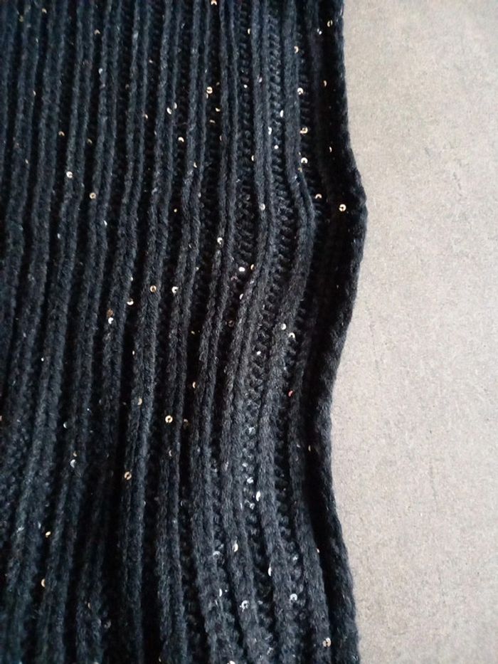 Echarpe noire avec des paillettes - photo numéro 4