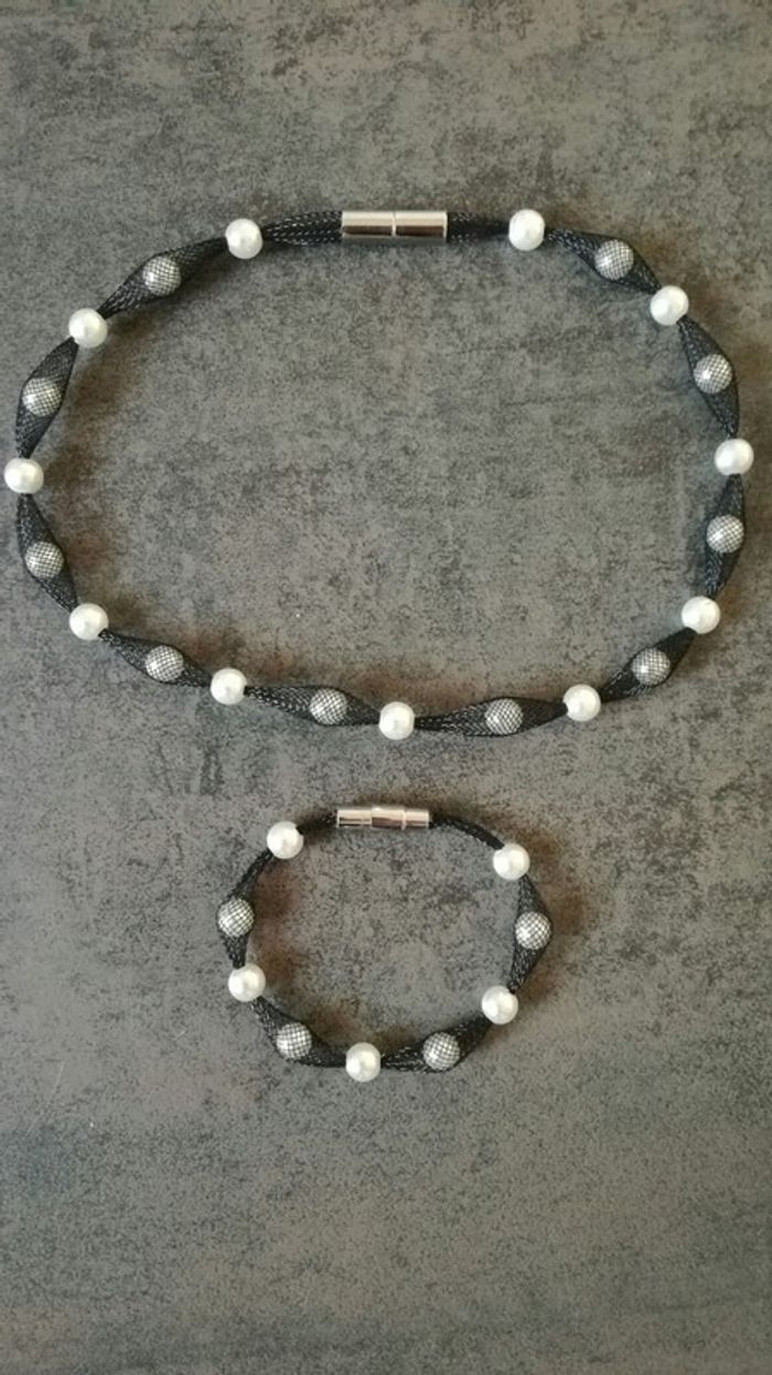 Parure noir et blanc - photo numéro 2