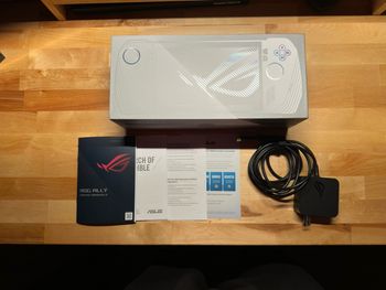 ASUS ROG Ally Z1 Extreme + Accessoires – Vendu en l'état