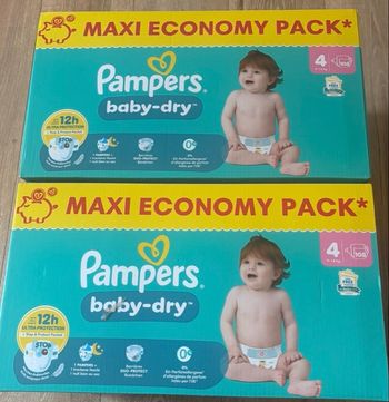 Couche Pampers, taille 4