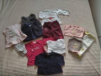 Lot de vêtements bébé fille 6 mois