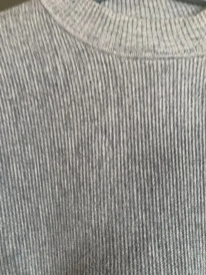 Pull gris côtelé chic & confortable – Taille 40 – Q2 - photo numéro 4