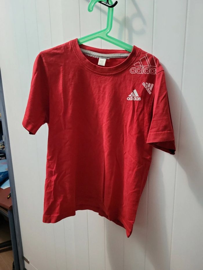 T shirt rouge adidas