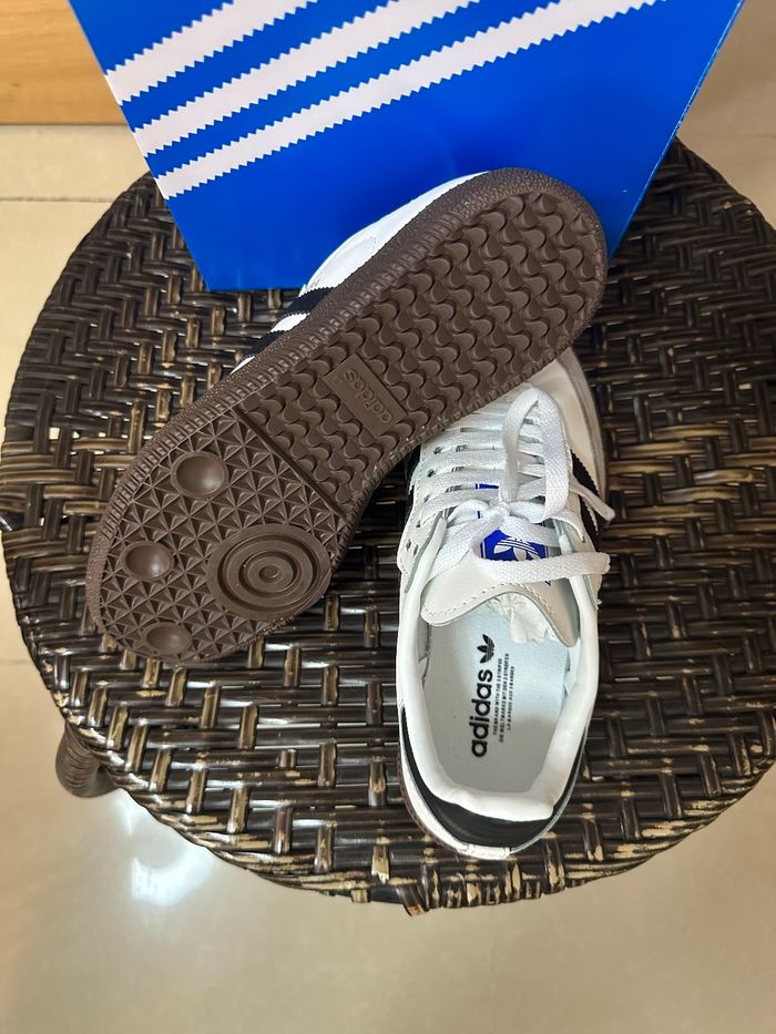 Baskets Adidas Samba 39 - photo numéro 3