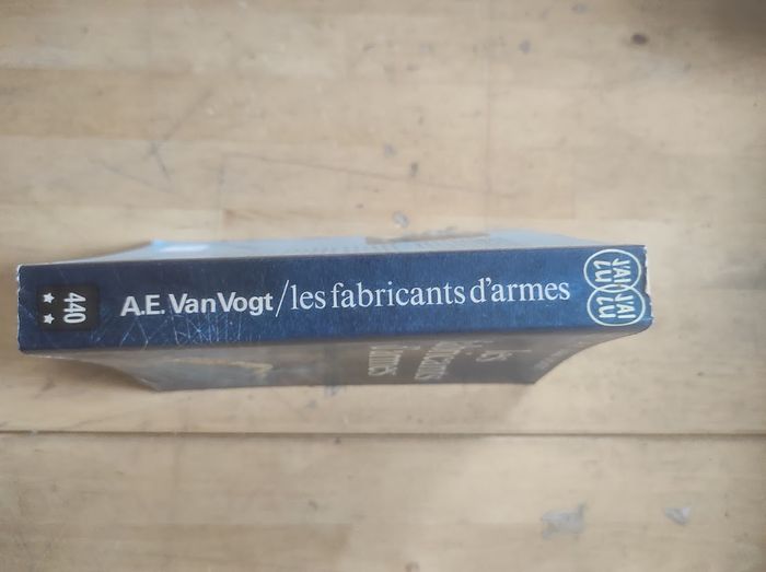 Les fabricants d'armes A.E. Van Vogt J'ai Lu 1972 - photo numéro 2