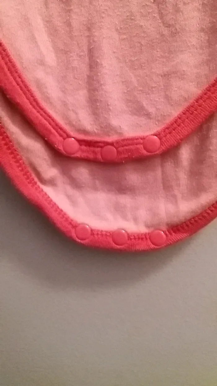 Body manches courtes taille 86cm - photo numéro 2
