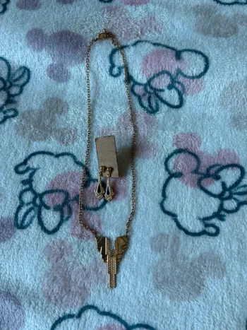 Parure boucles d’oreilles collier