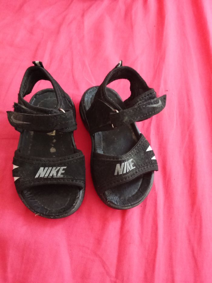 Log de chaussures bébé garçon taille 23