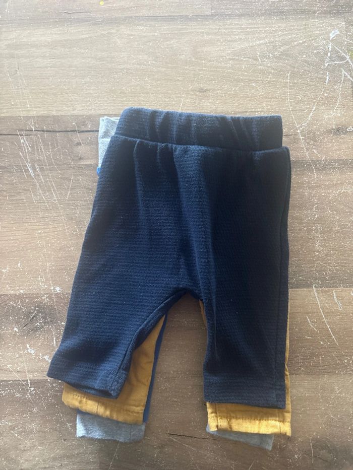 Pantalon 3 mois - photo numéro 4