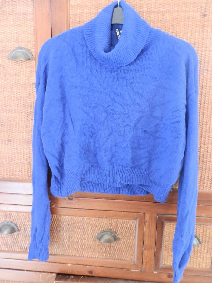 Pull fin col roulé effet chifonné