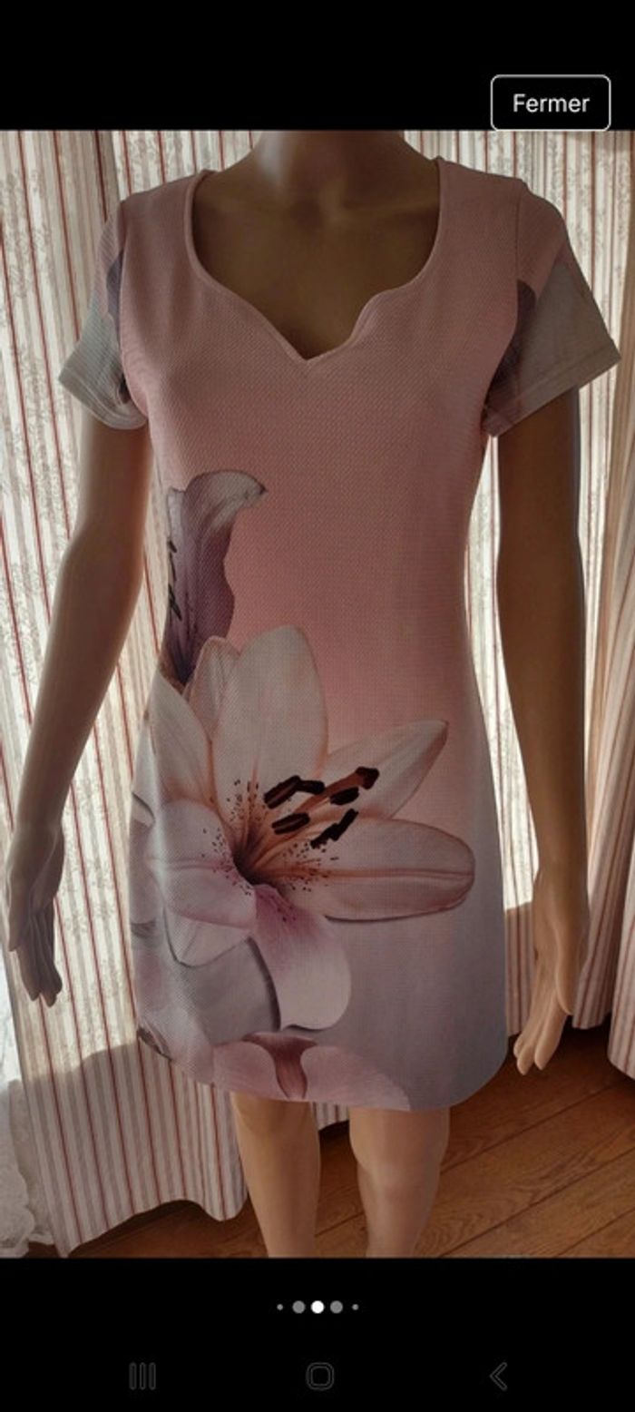 Robe Batida fond rose taille 1 (36) - photo numéro 7