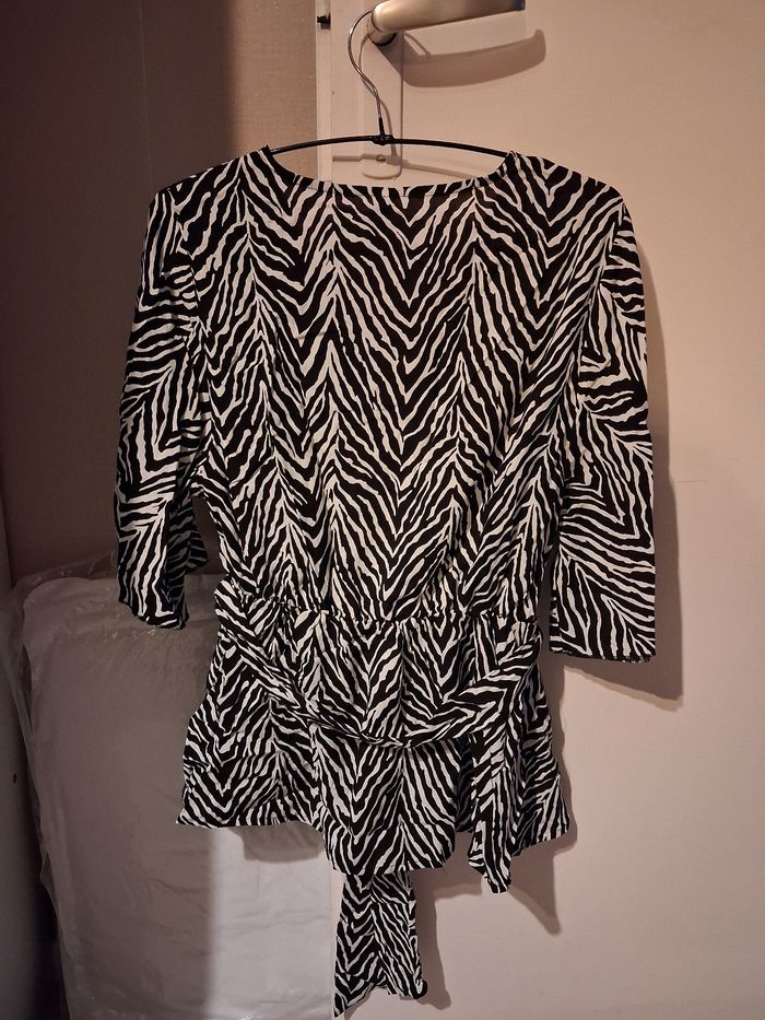 Haut cache cœur motif zébré - photo numéro 2