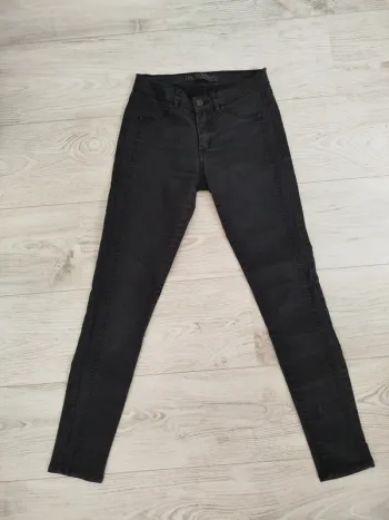 Pantalon enduit noir