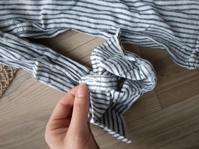 🌸Chemise lin blanche et bleu 12ans a 3€🌸 - photo numéro 4