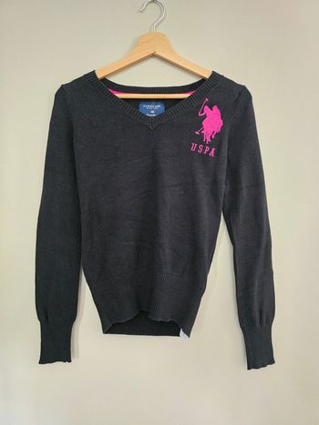 Pull col V noir U.S. Polo Assn femme S – Logo rose brodé style chic casual