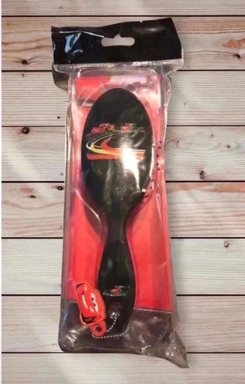 Brosse à cheveux cars