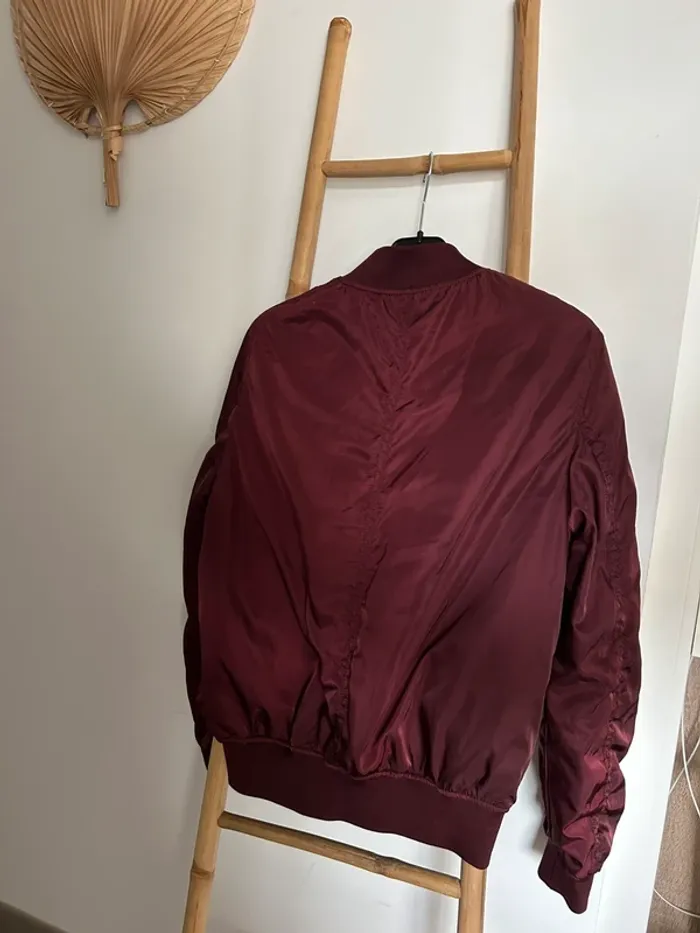Bomber bordeaux Bershka - photo numéro 5
