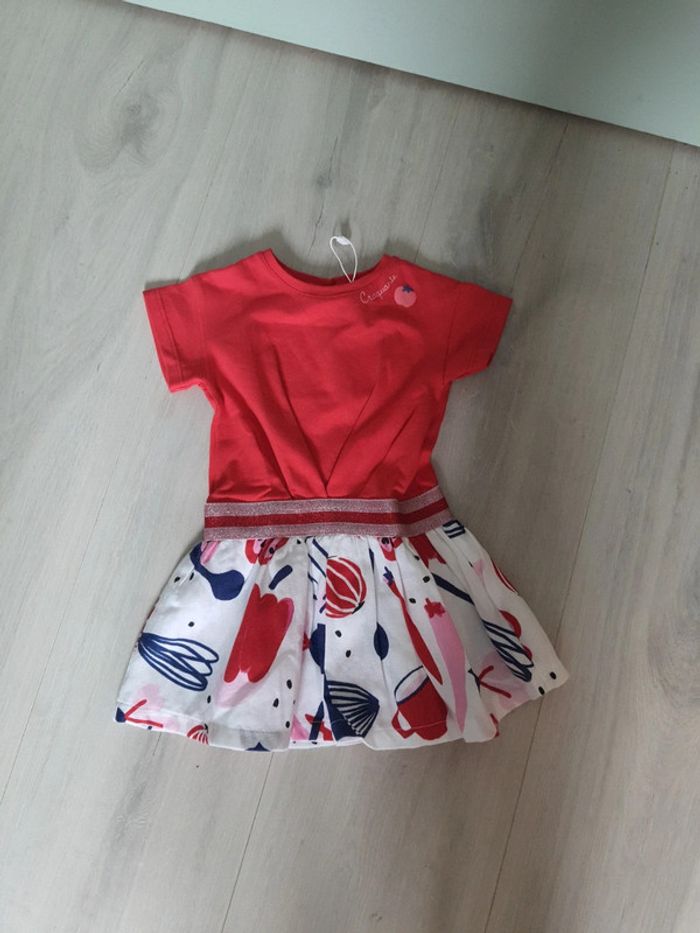 Robe Catimini taille 6 mois neuf avec étiquettes