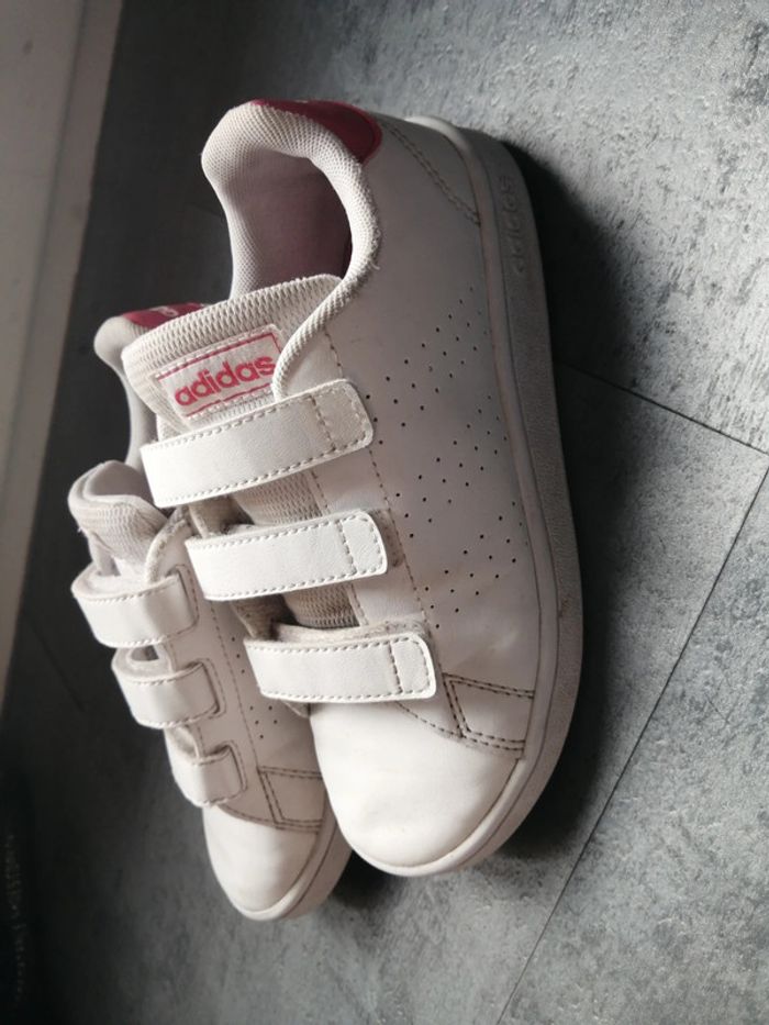 Basket Adidas enfant T. 32 - photo numéro 5