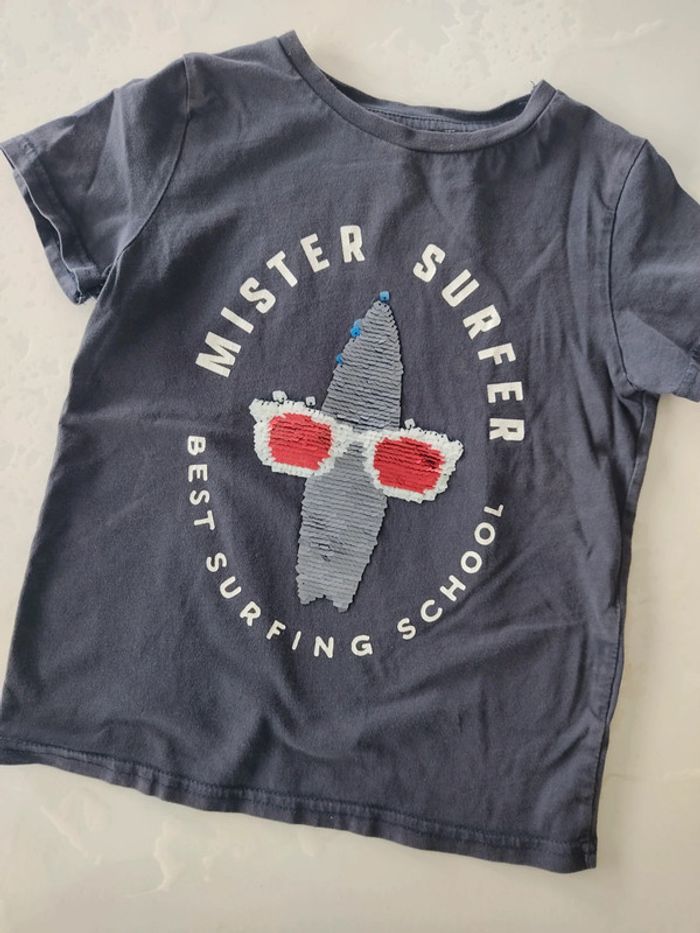 Tee shirt taille 6 ans - photo numéro 2