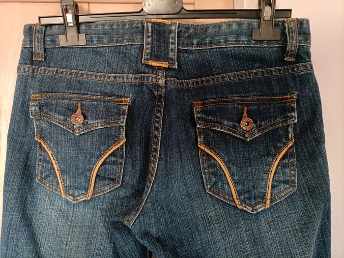 Bermuda Jean T 38 TB bon état - photo numéro 3