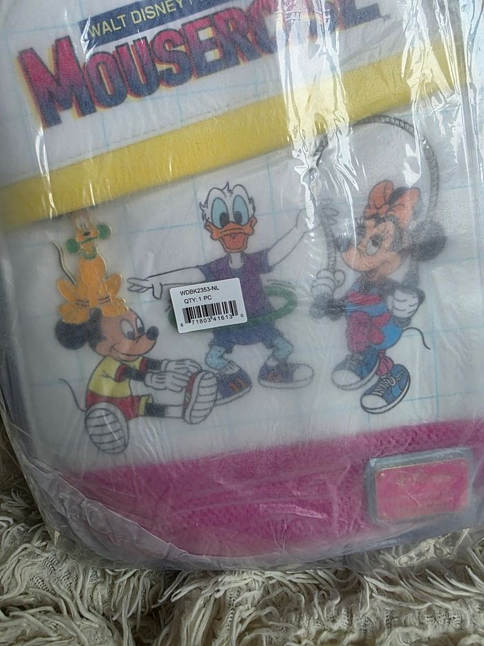 Sac loungefly funko disney mickey minnie donald pluto au sport disneyland paris - photo numéro 2