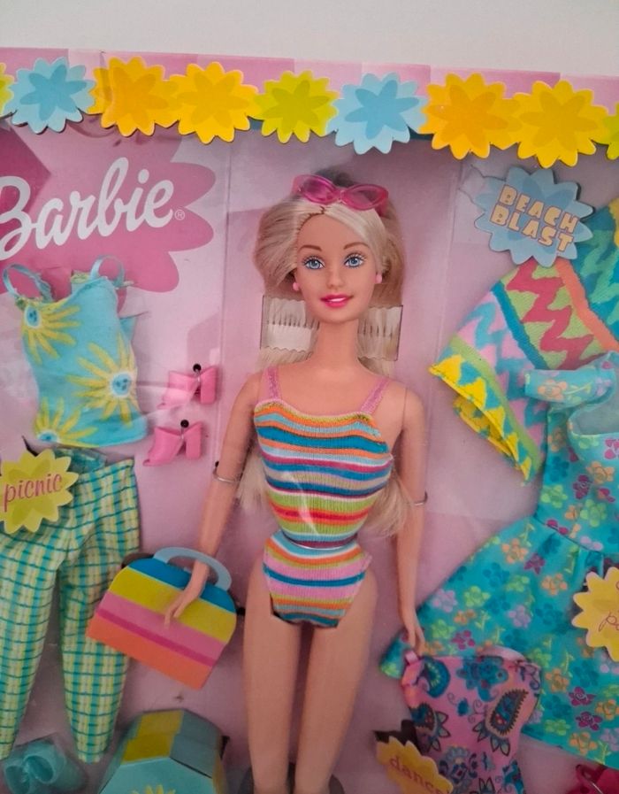 Coffret Barbie party party party - photo numéro 2