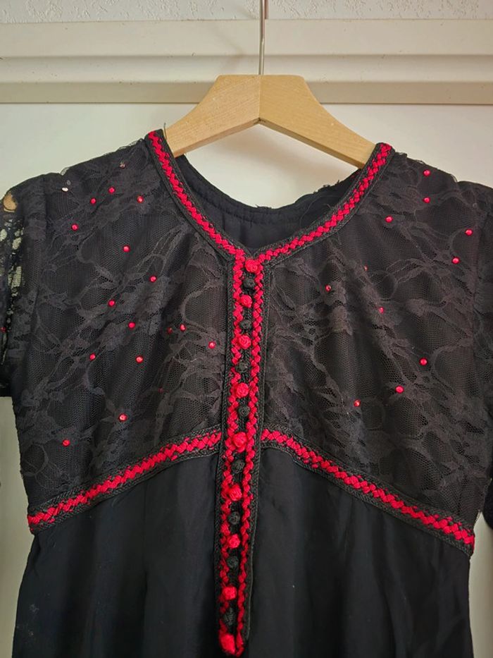 Robe avec dentelle taille unique - photo numéro 3