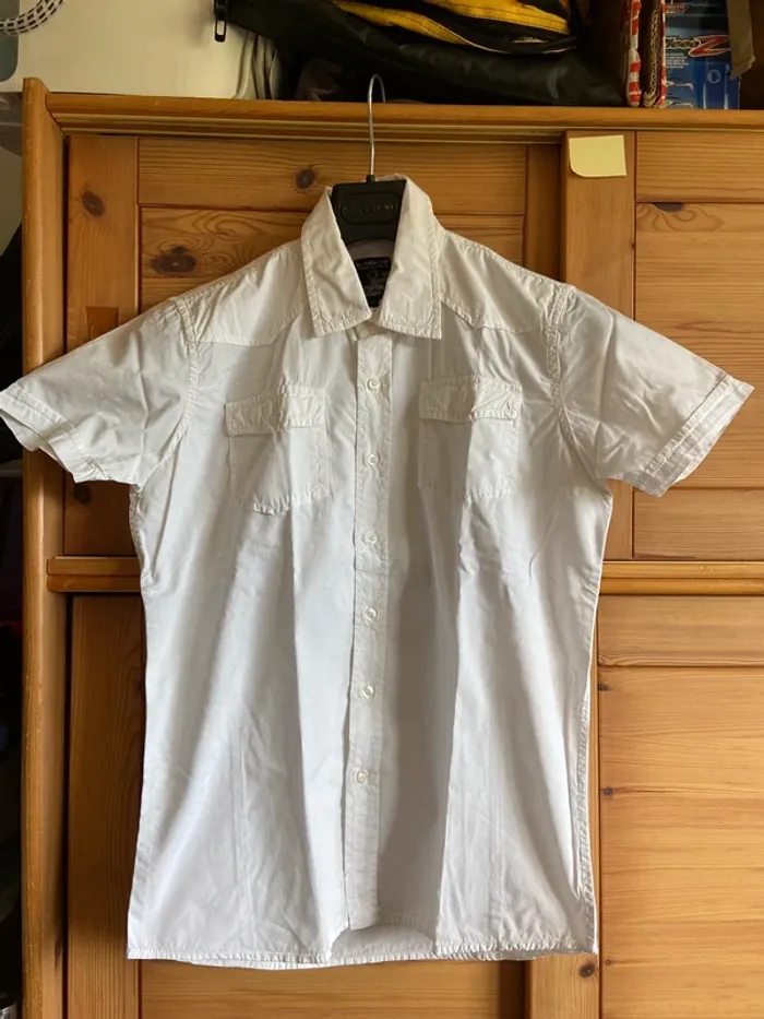 Chemise blanche unie