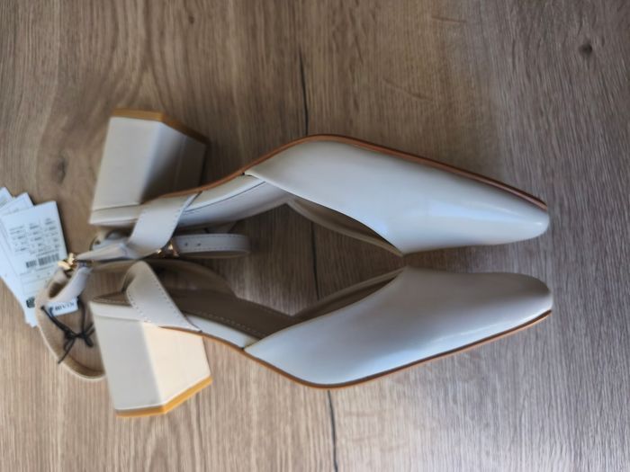 Kiabi chaussures babies pointure 39 - photo numéro 2