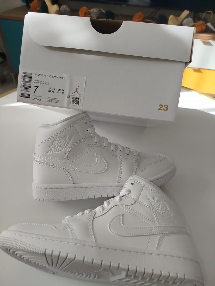 Air Jordan wmns pointure 38 - photo numéro 7