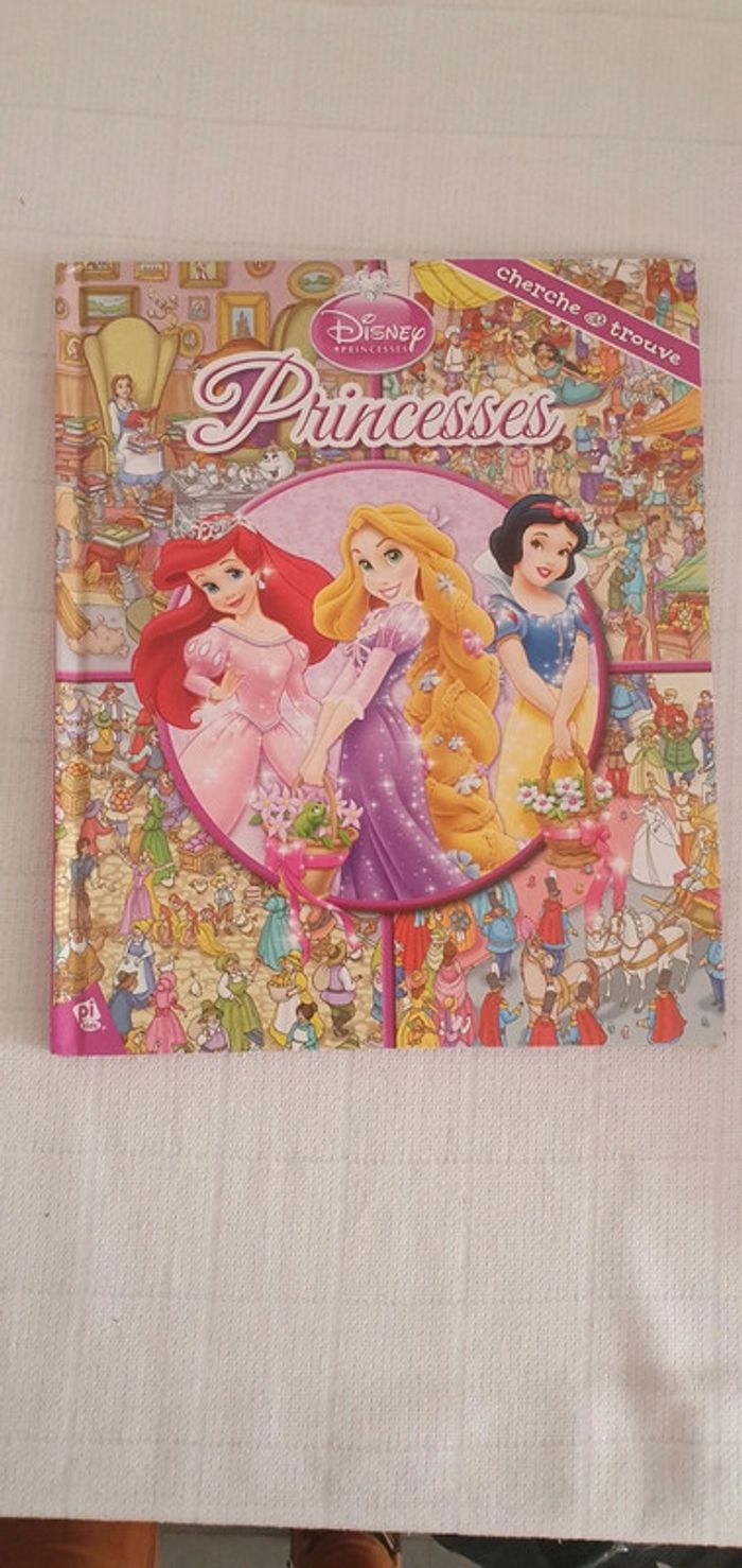 Livres Princesses Disney Idéal cadeau de Noel Cherche et Trouve et histoires - photo numéro 2