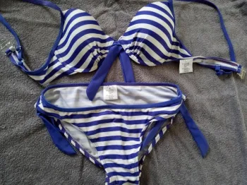 Maillot de bain 2 pièces femme
