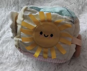 Cube d activités soleil,miroir, Anneau de dentition