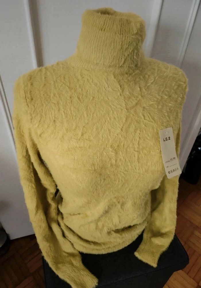 Pull col roulé vert pomme - photo numéro 2