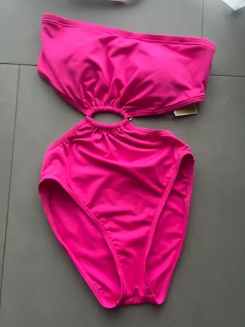 Maillot de bain 1 pièce Michael Kors neuf taille 32