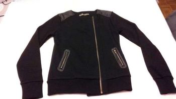 Veste noire  avec  cuir epaule T36