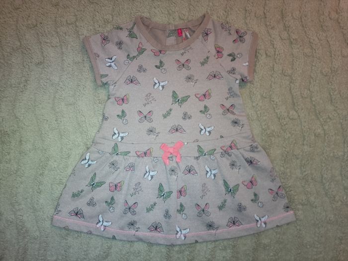 Robe manches courtes