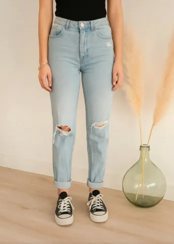 Jean boyfriend destroy bleu clair – Taille 34