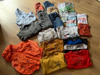 Gros lot de vêtements (21 pièces)