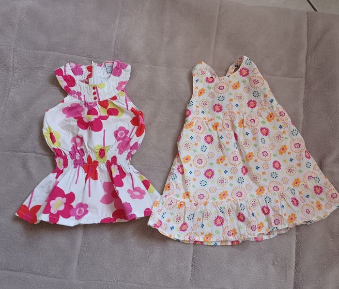 Lot 2 robes 6 mois