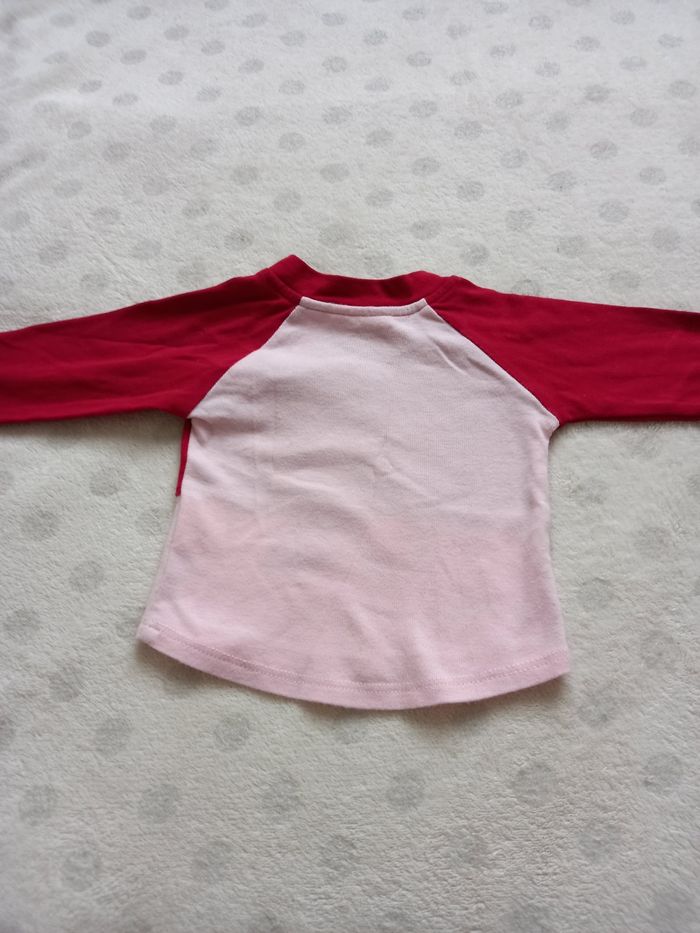 T shirt rouge et rose Levi's 3 mois - photo numéro 5