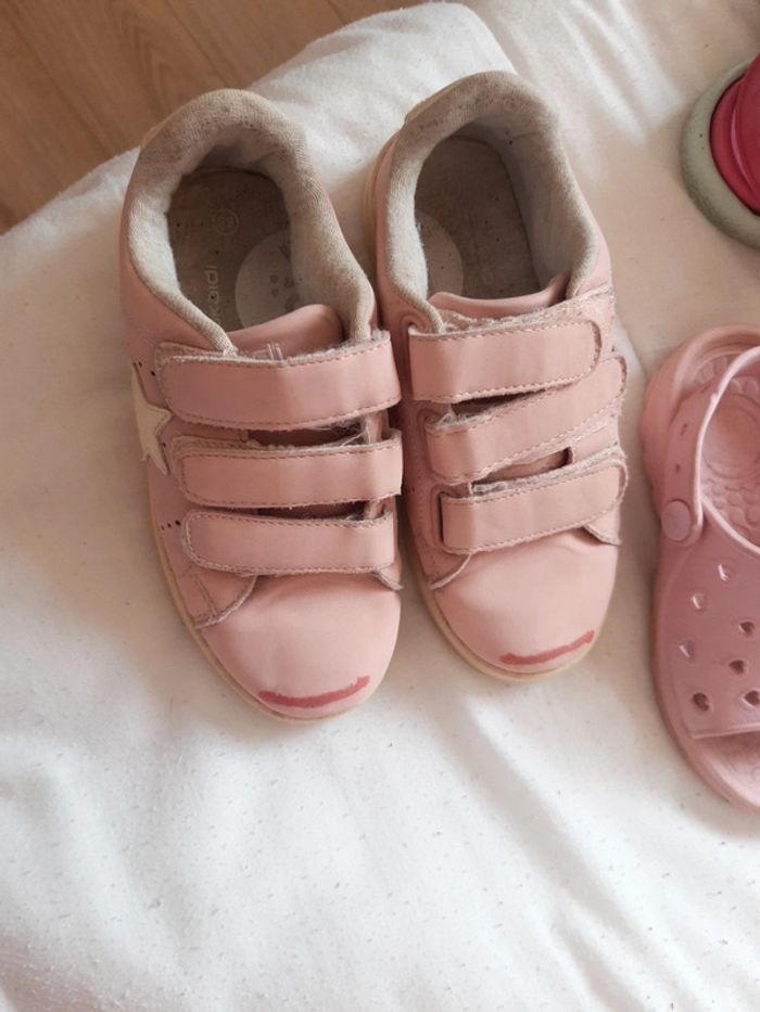 Baskets  , crocs  chaussons 24/26 - photo numéro 2