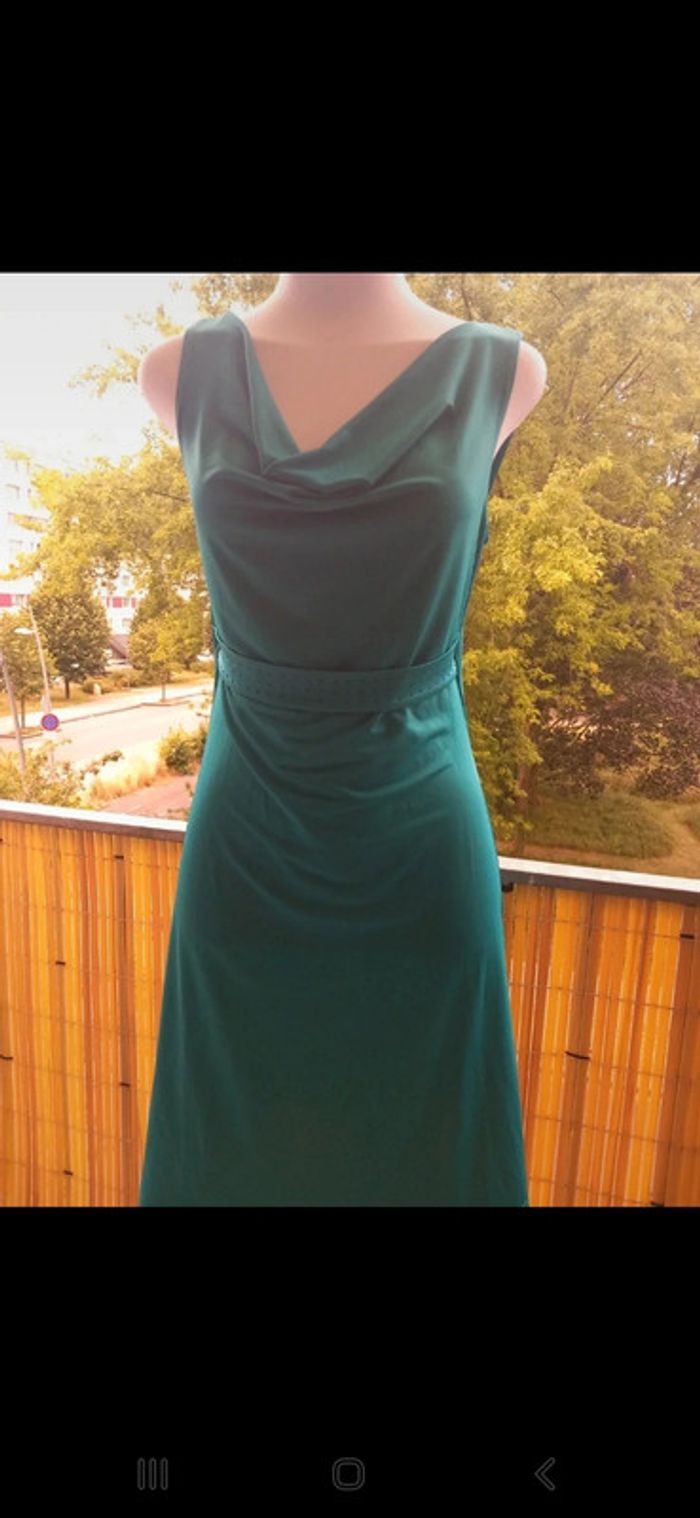 Robe d'occasions 💚 - photo numéro 2