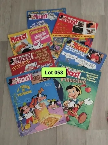 Lot Vintage 7 magazines Journal de Mickey année 1983 L058