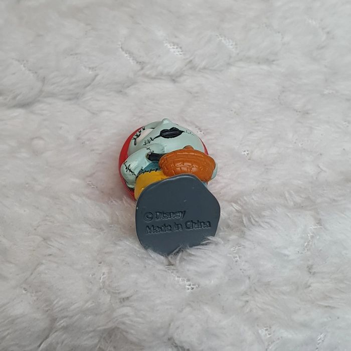 Petite figurine Sally Disney l'étrange Noël de Mr Jack - photo numéro 5